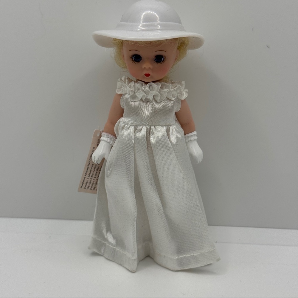 Vintage 2003 McDonalds‎ Happy Meal Toy Madame Alexander Memories Lifetime Bride